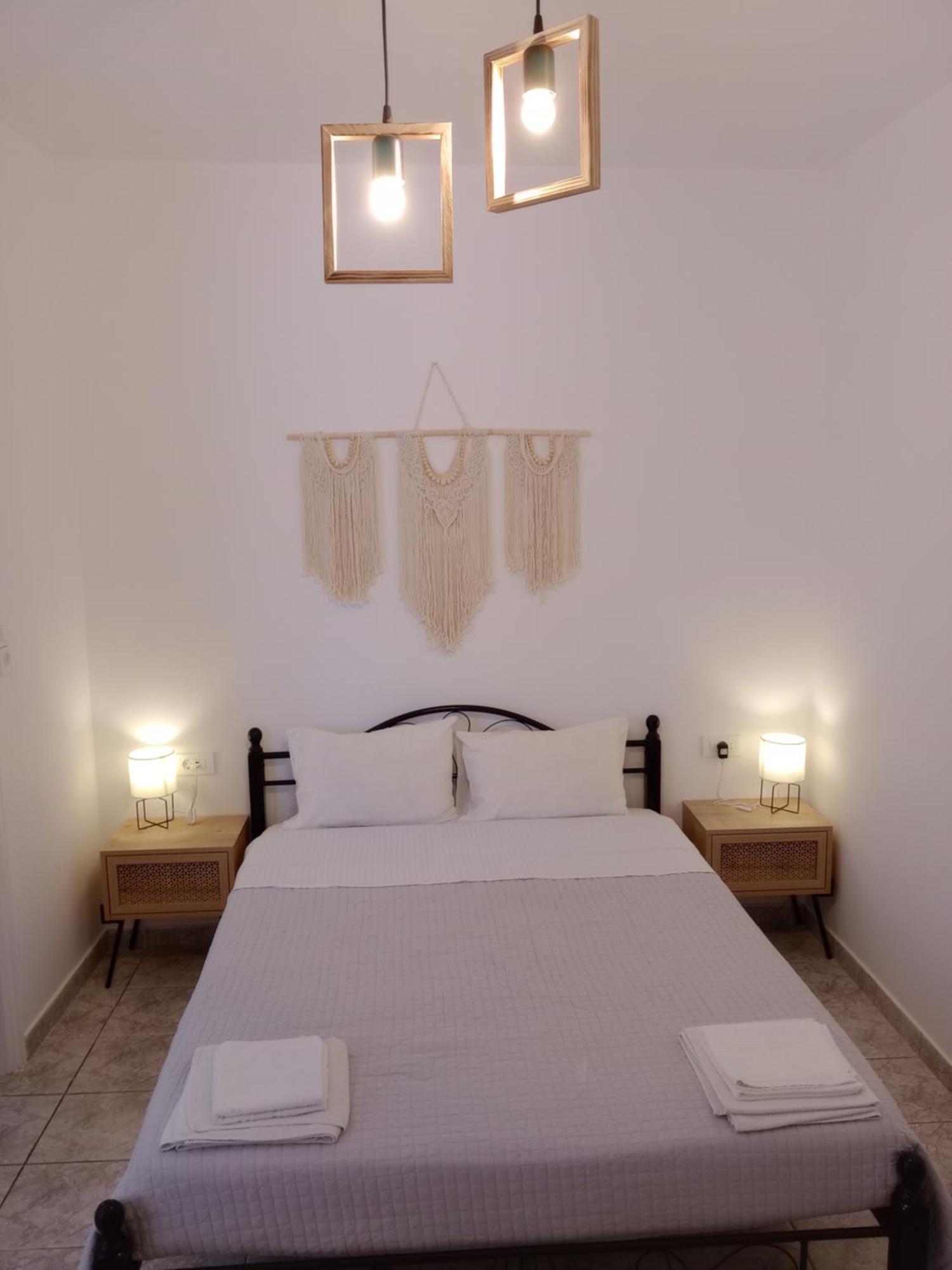 Meltemi Rooms And Studios Анафі Екстер'єр фото